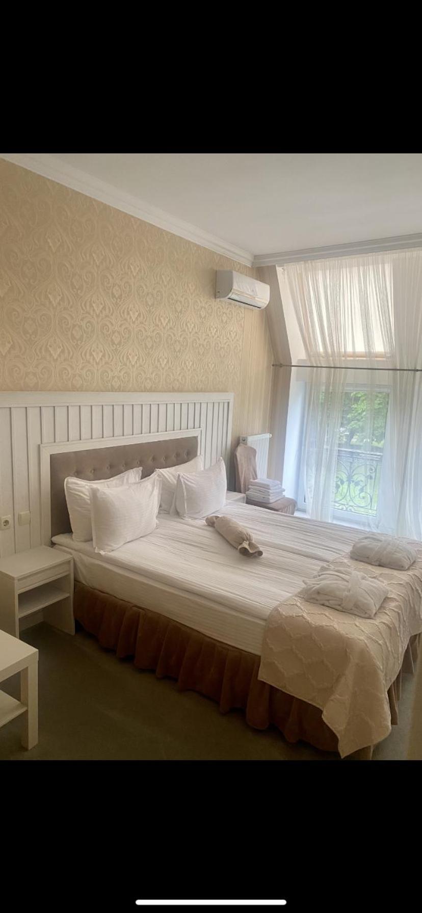 Boutique Hotel Deluxe Kamjanets-Podilskyi Eksteriør billede