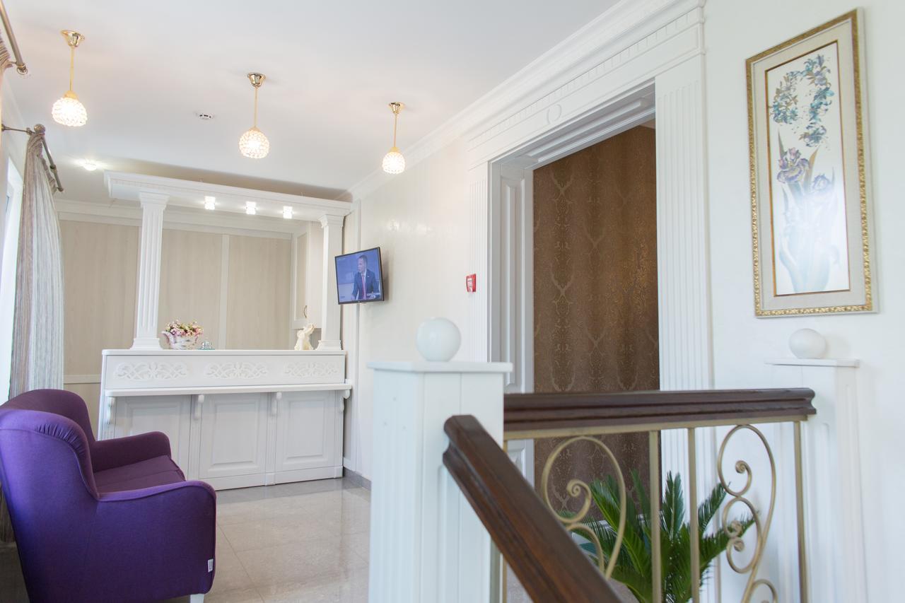 Boutique Hotel Deluxe Kamjanets-Podilskyi Eksteriør billede